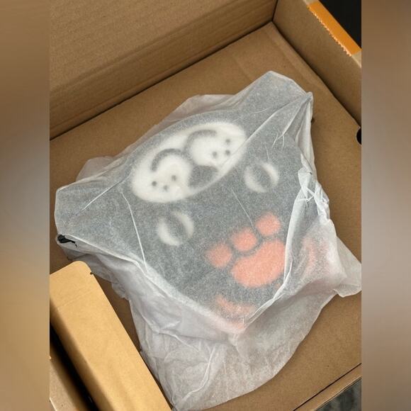 NEW Jellycat Logo Wooden display Rare VHTF - Picture 3 of 3